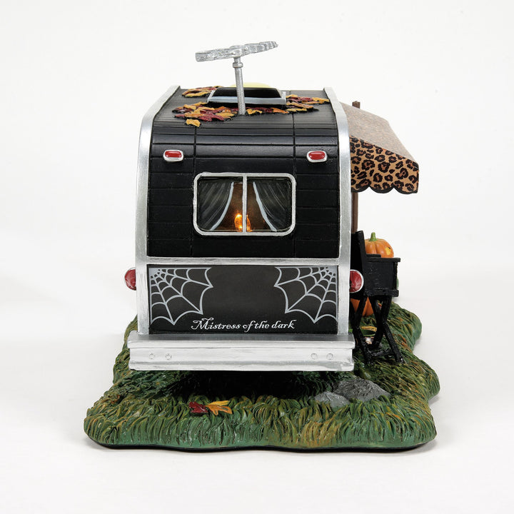 Elvira's Celebrity Trailer