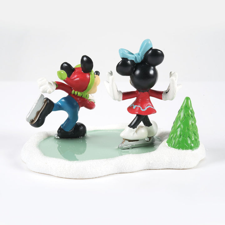 Mickey & Minnie Go Skating