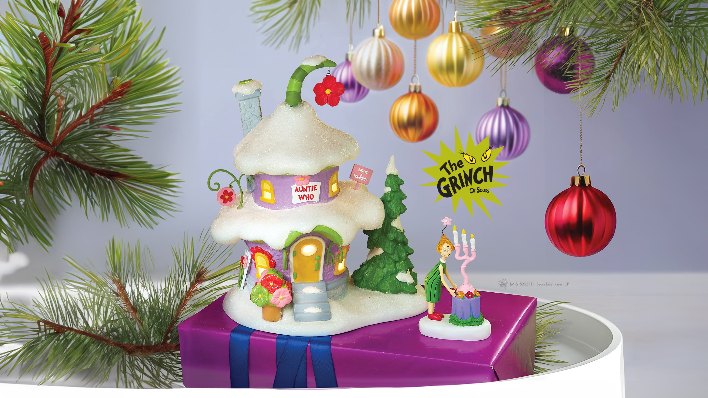 Department 56 Village Grinch house and accessories