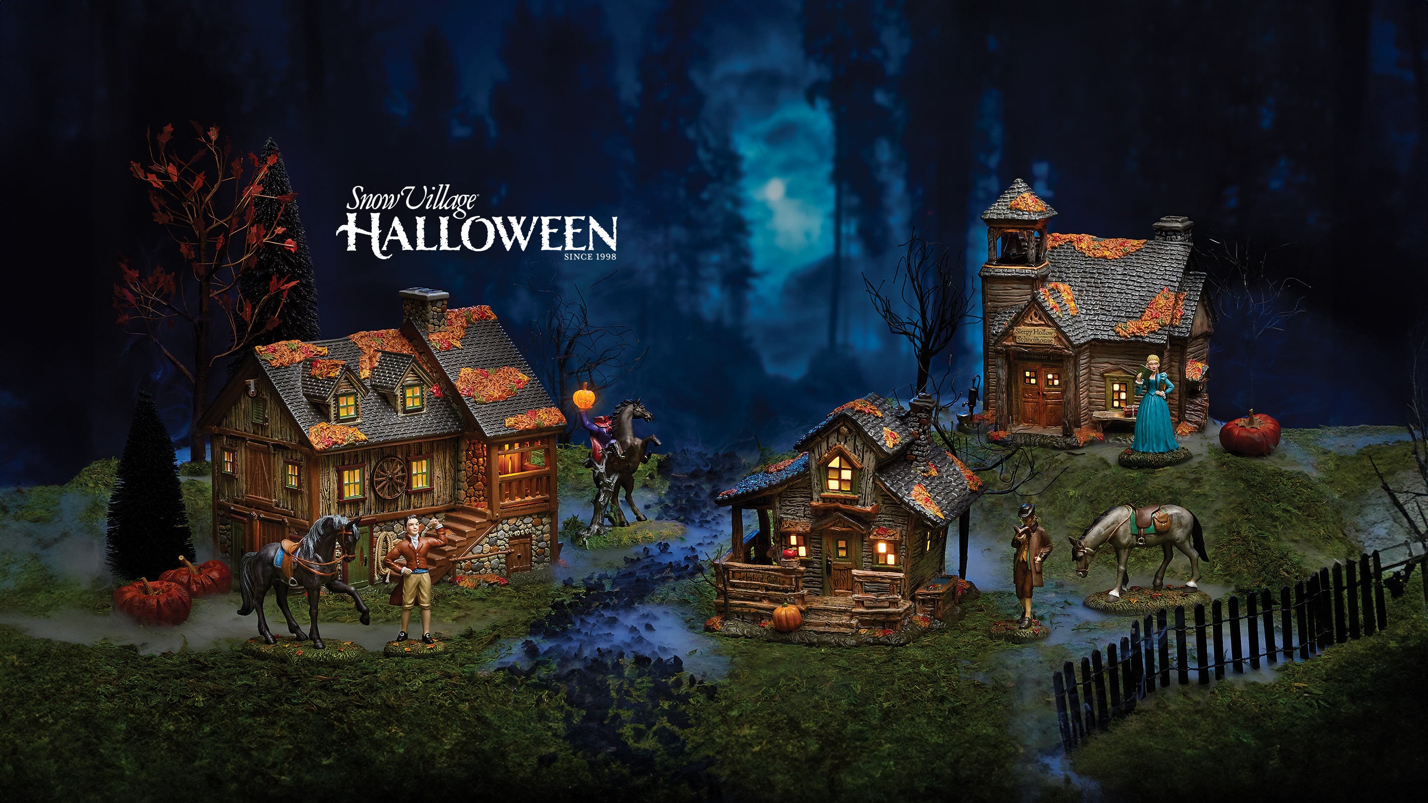 Department 56 Snow Village Halloween Lit houses and figurines